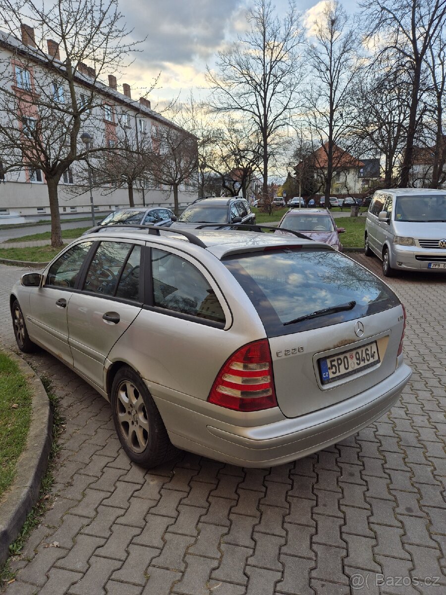 Mercedes C 220 CDI A r.v.2002 - 3