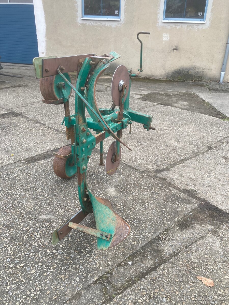 Pluh Regent Saturn - 3