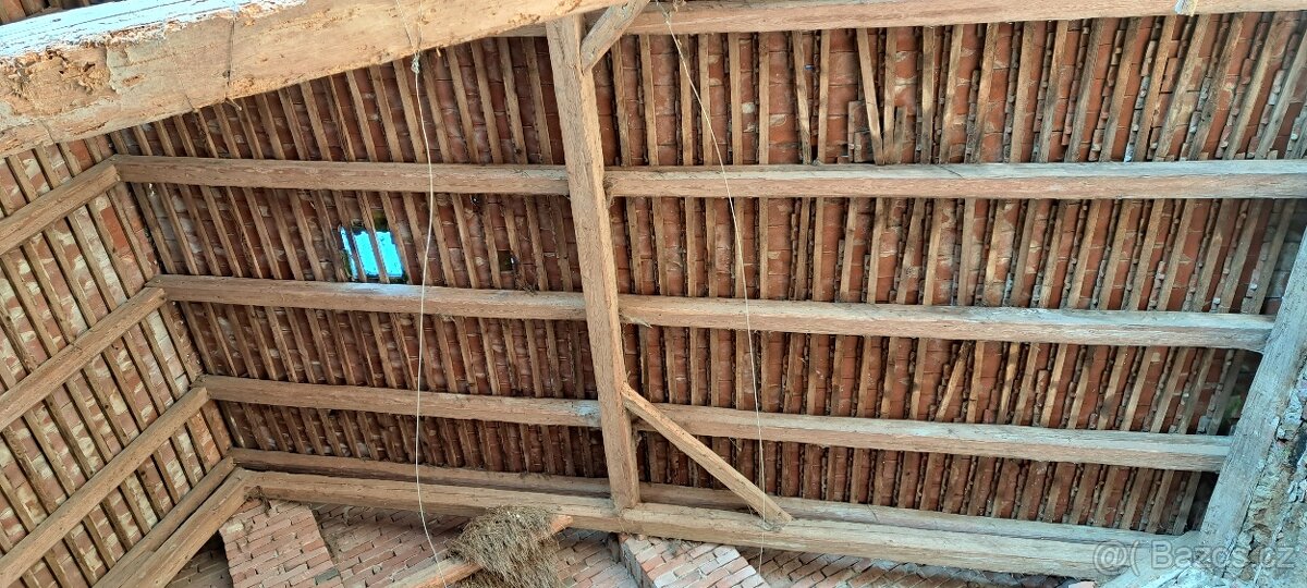 Staré trámy za odvoz. - 3