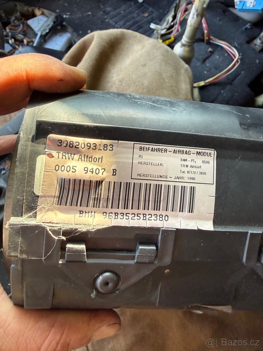 BMW e36 - airbag spolujezdce - 3