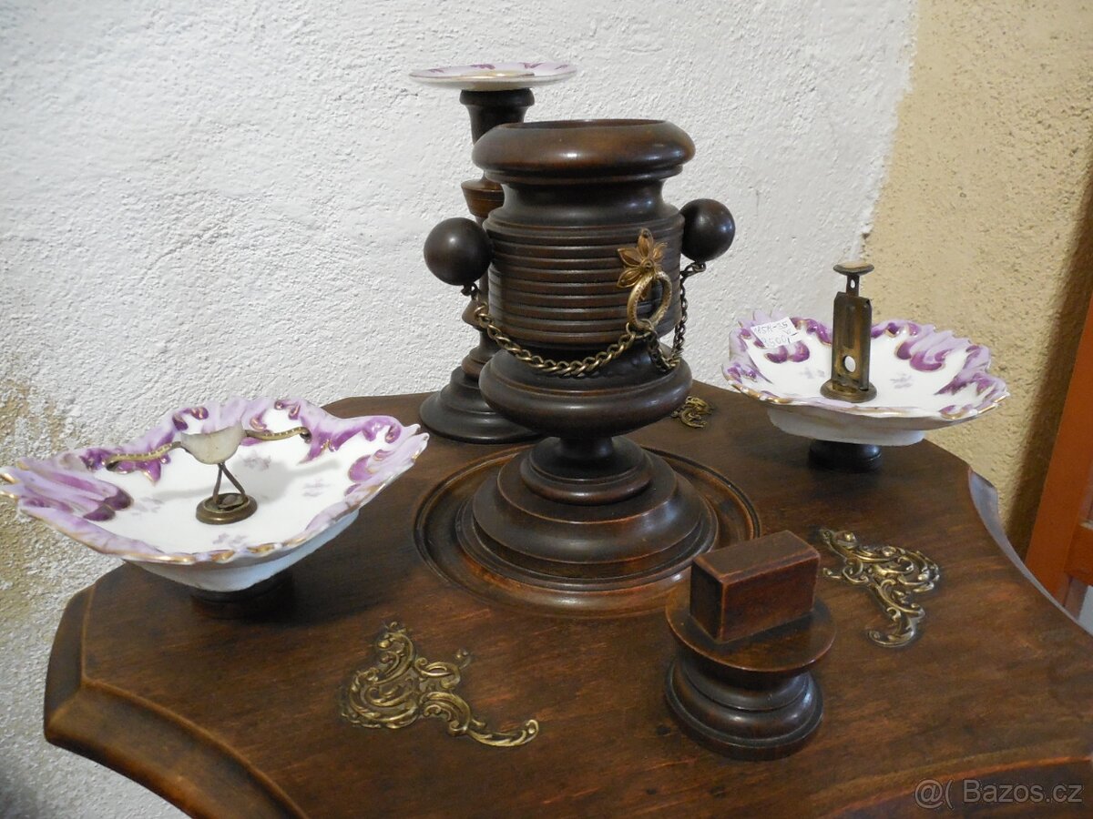 Kuřácký stolek - 3