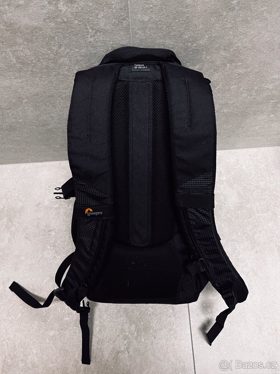 Lowepro Fastpack BP 150 AW II batoh - 3