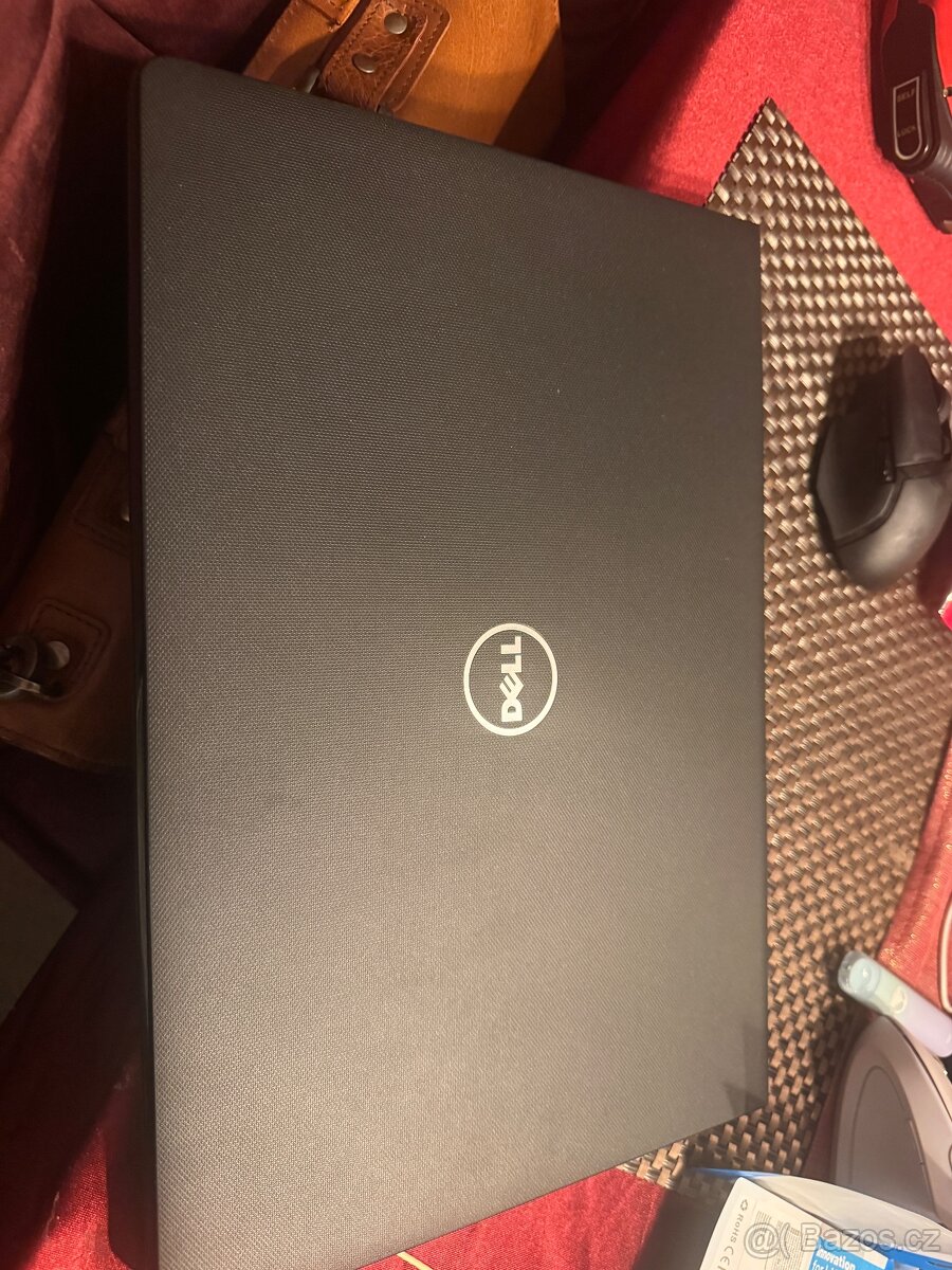 Dell Vostro 15 - 3
