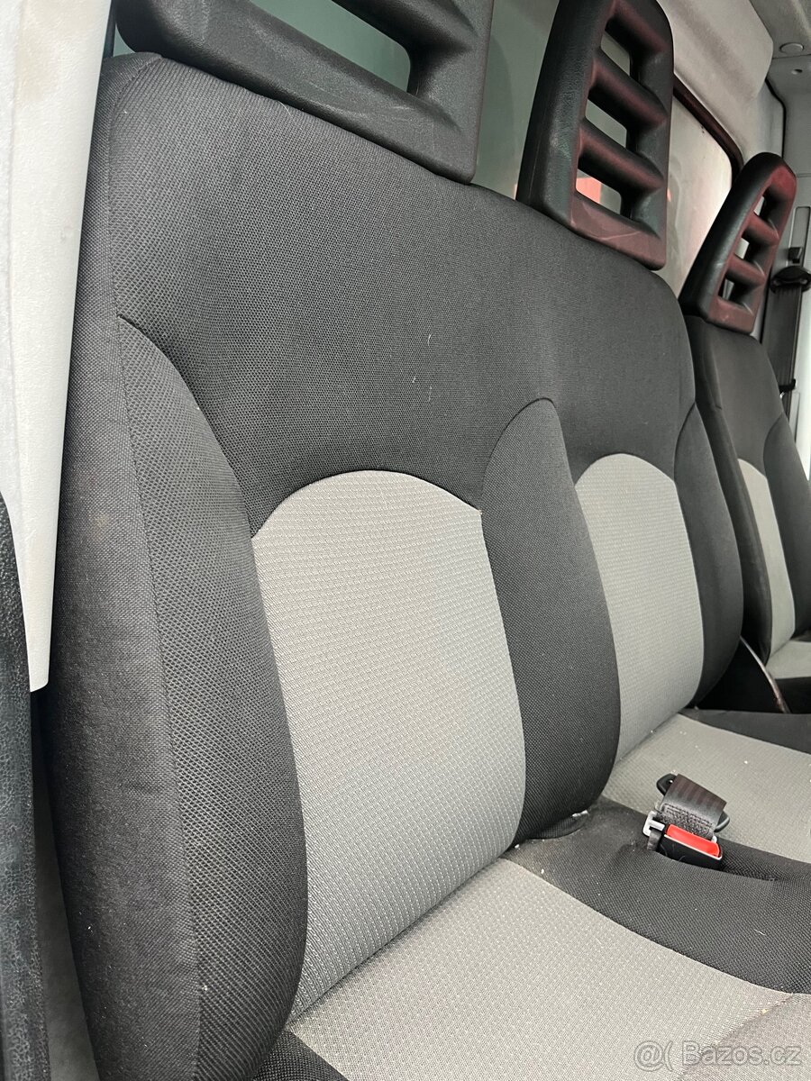 Přední dvoj Sedacka Iveco Daily 35 - 3