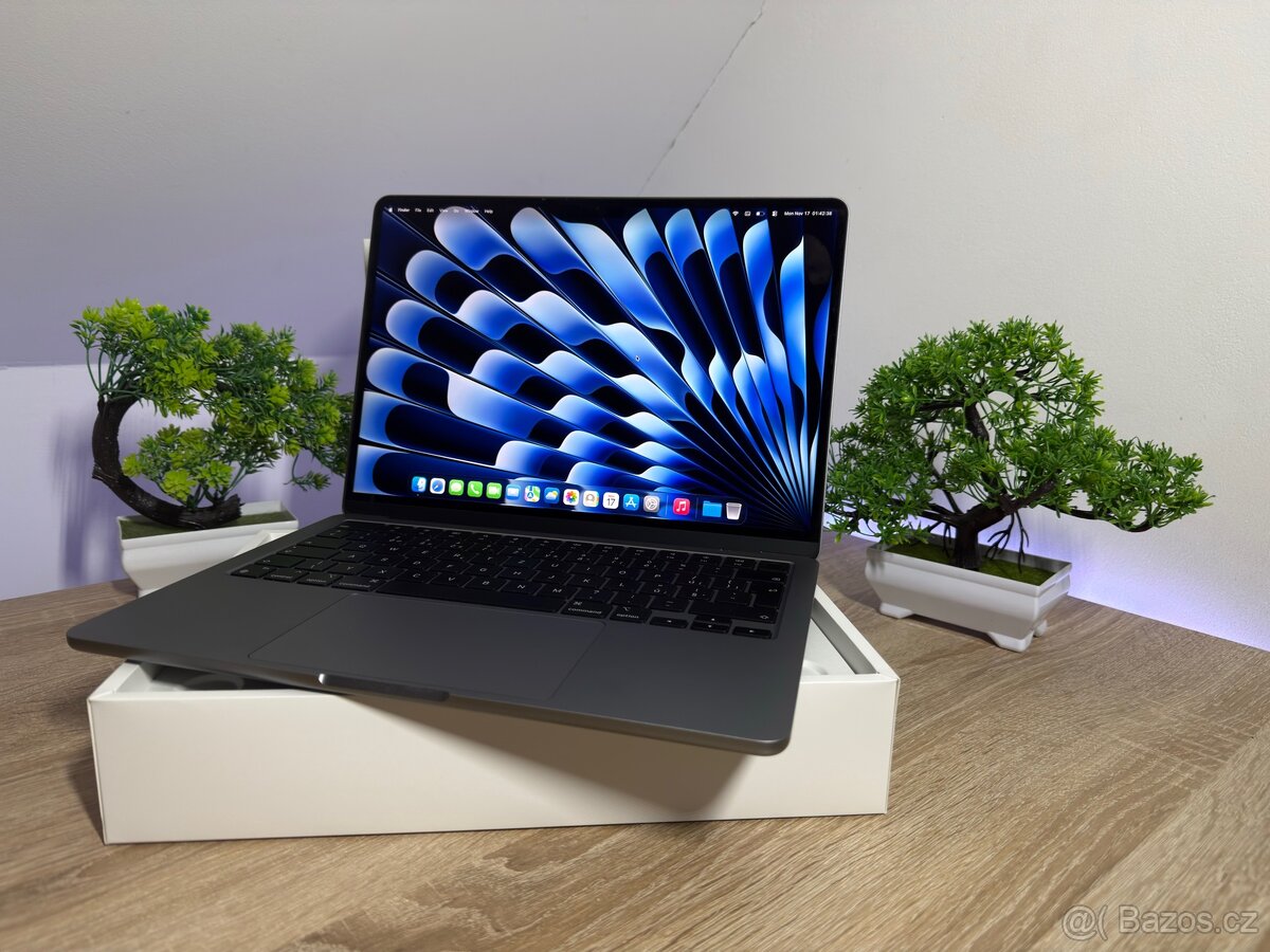 Apple Macbook Air M3 CTO - 3