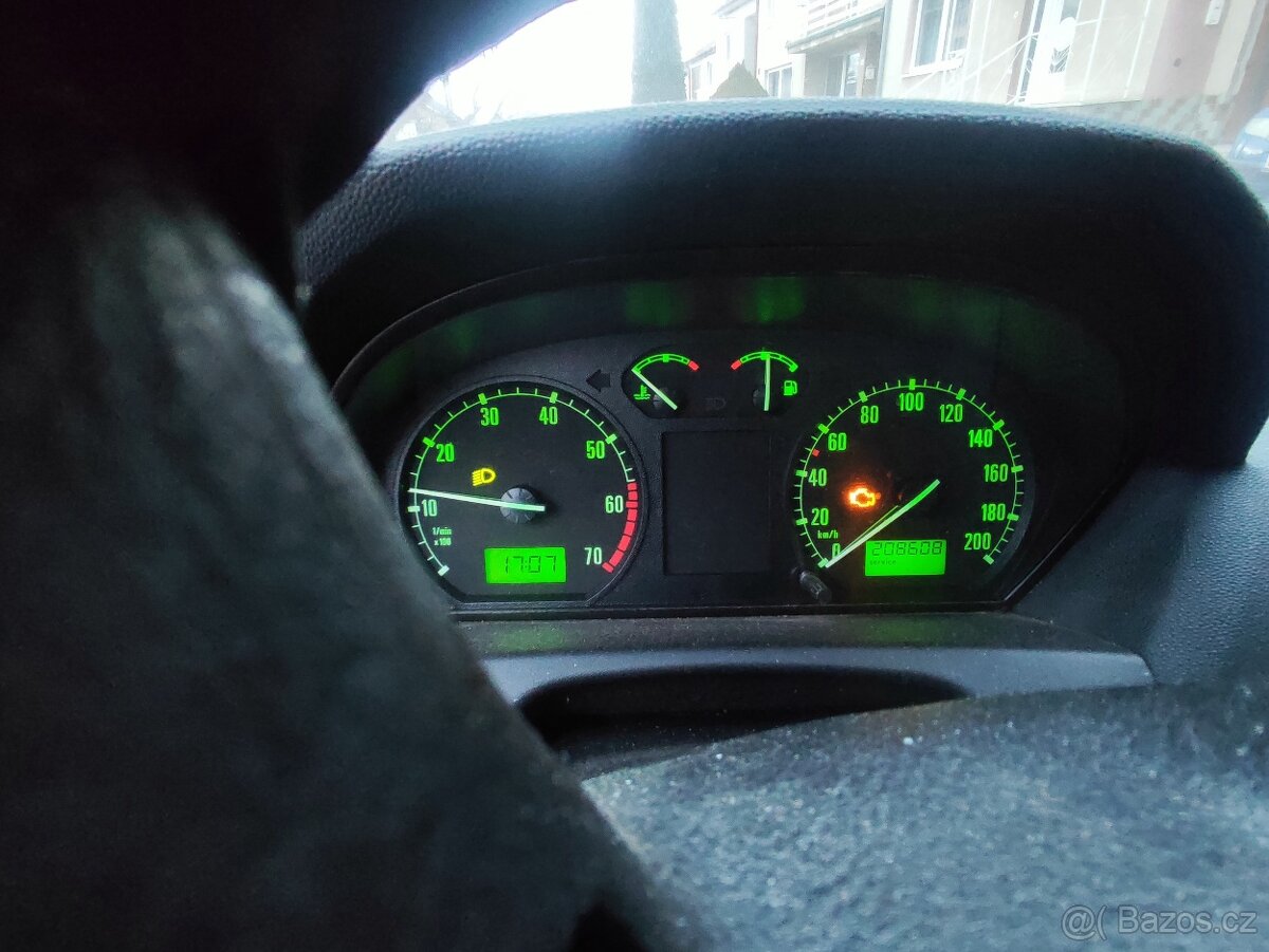 Škoda fabia combi 1.4 - 3