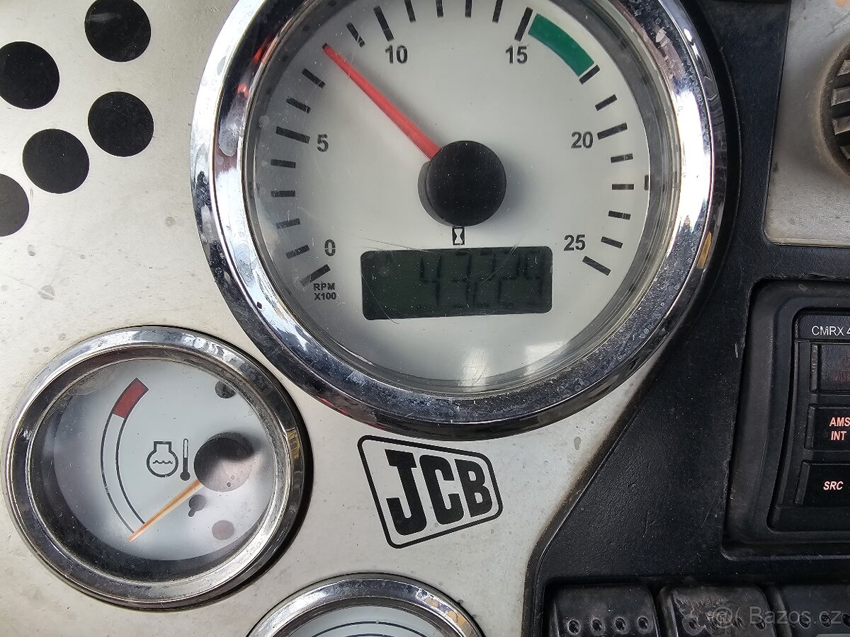 Traktorbagr JCB 3CX - 3