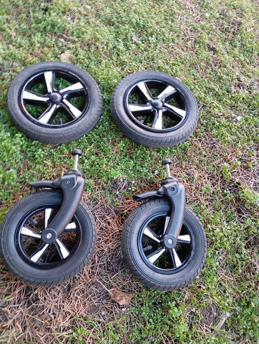Kočárek 2v1 +sada kol - 3