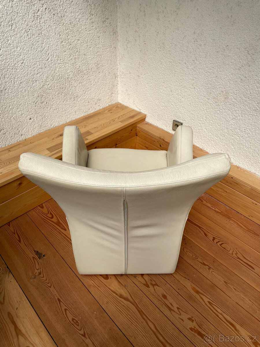 Kožené křeslo - 3