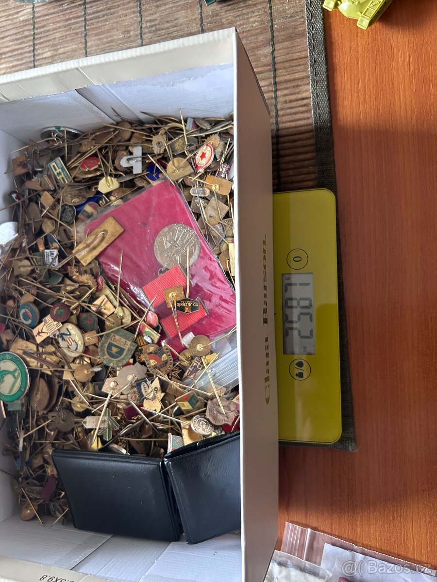 Odznaky a vyznamenání - 3