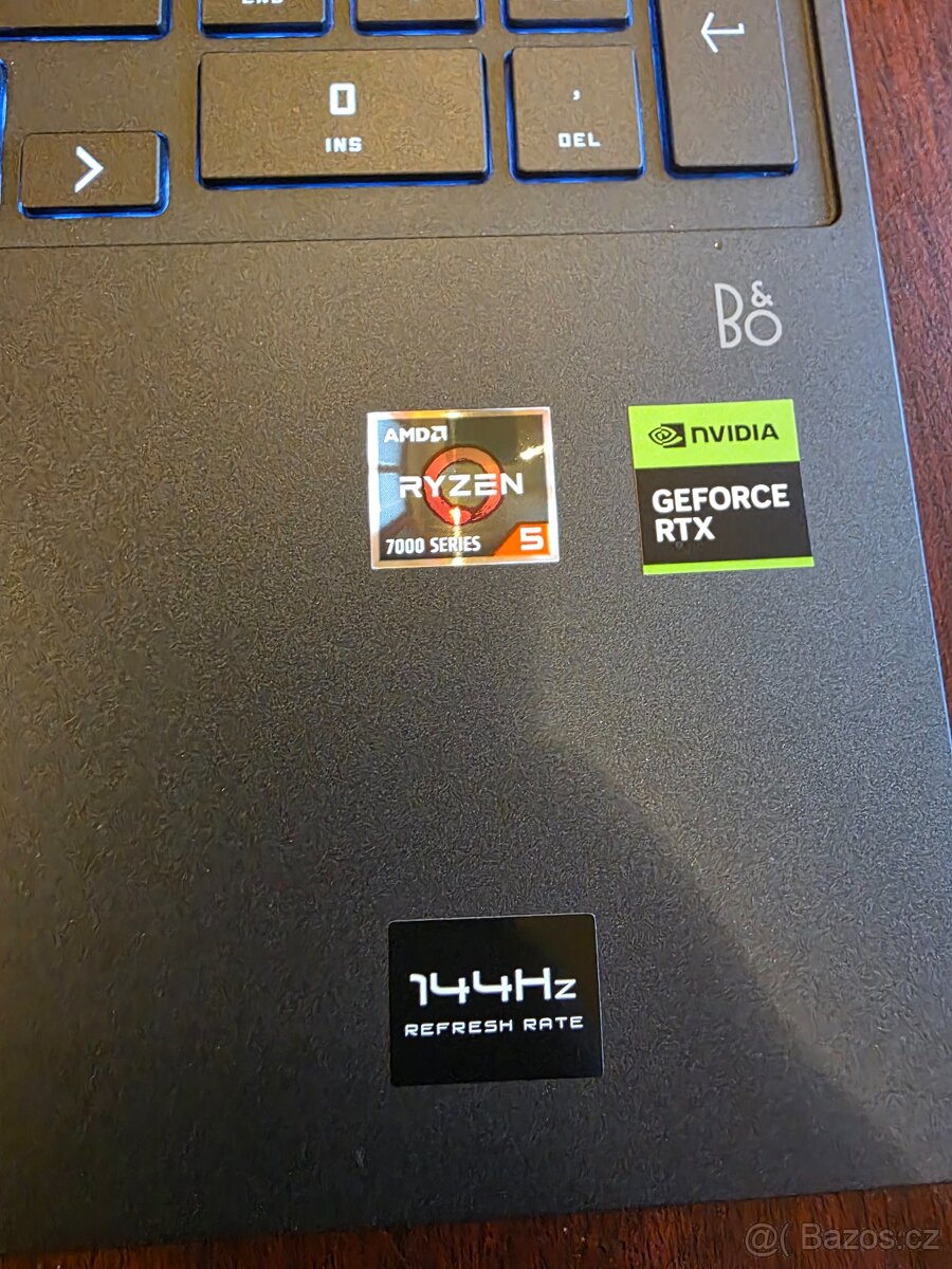 Notebook HP Victus 15, top stav , záruka rok - 3