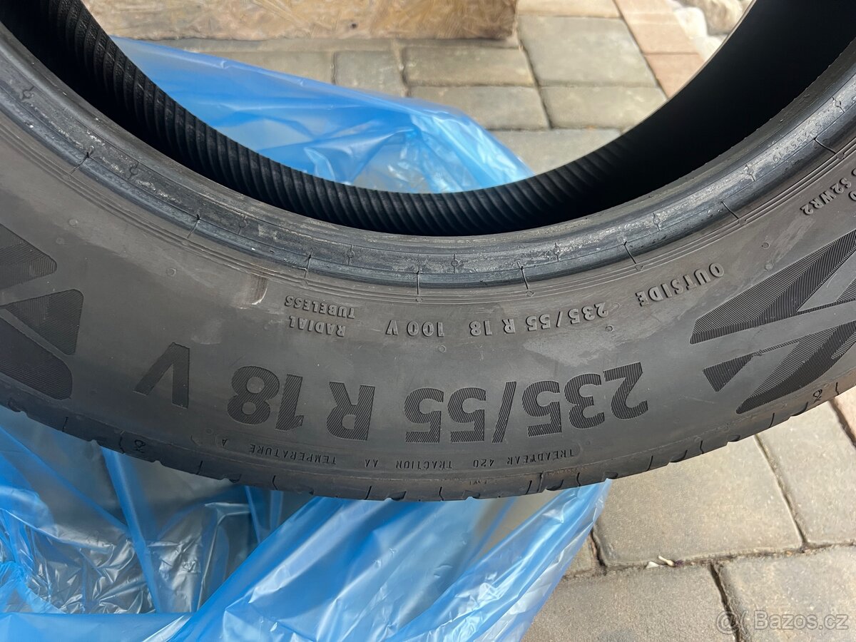 Continental 235/55 R18 100V - 3