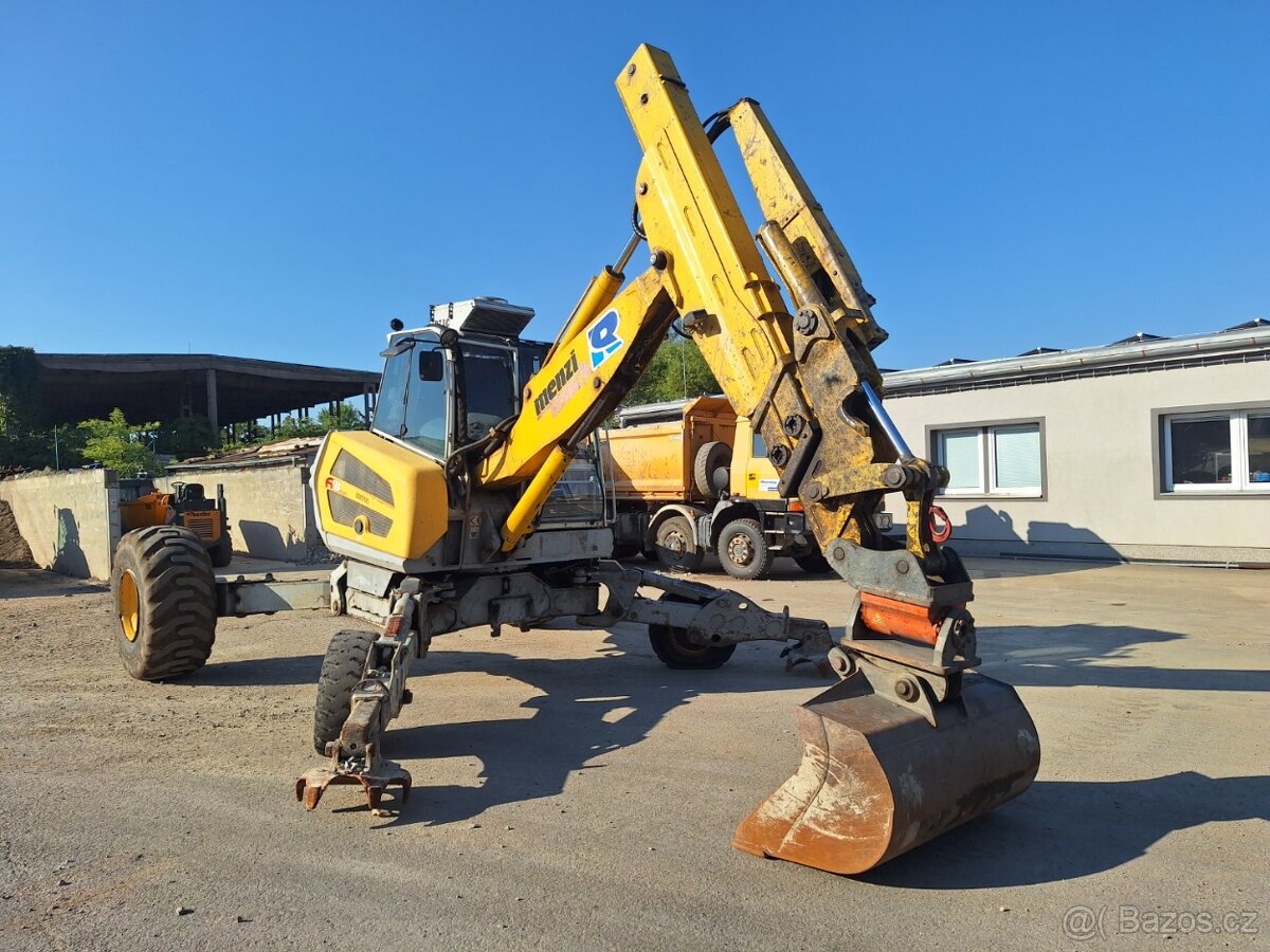 MENZI MUCK A91F MOBIL 4X4 - 3