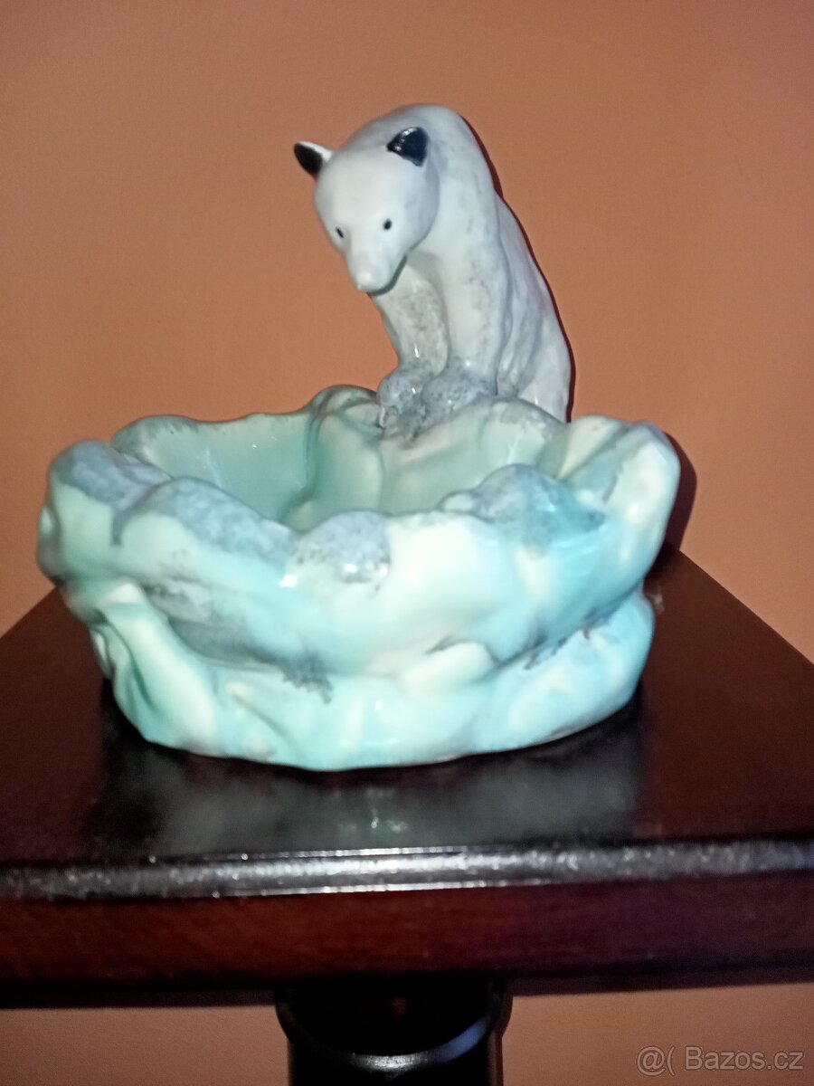 Popelník s medvědem. z.n DITMAR URBACH V.20cm Š.21 cm super - 3