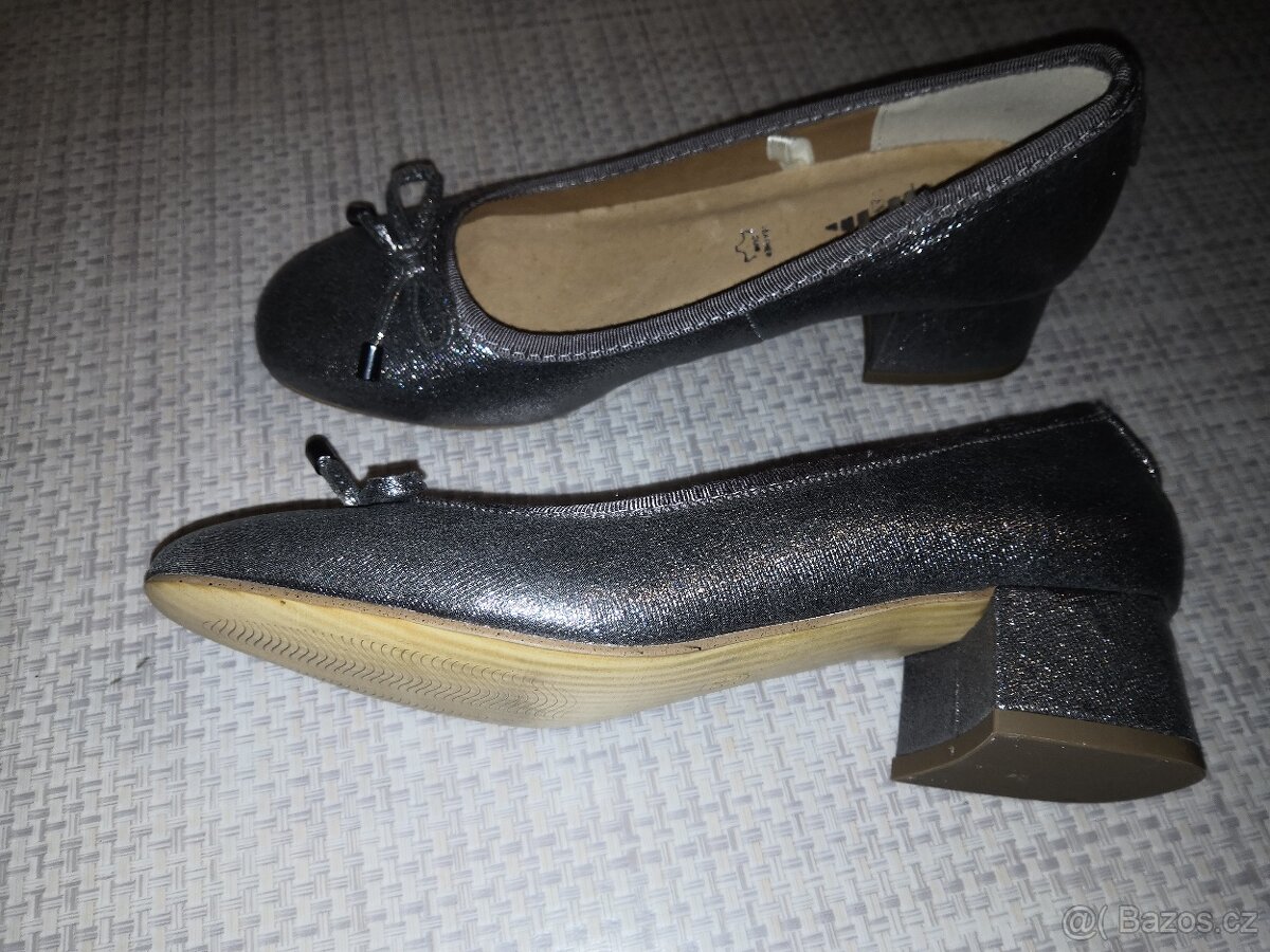 Dívčí baleríny na nízkém podpatku Venturini 36 - 3