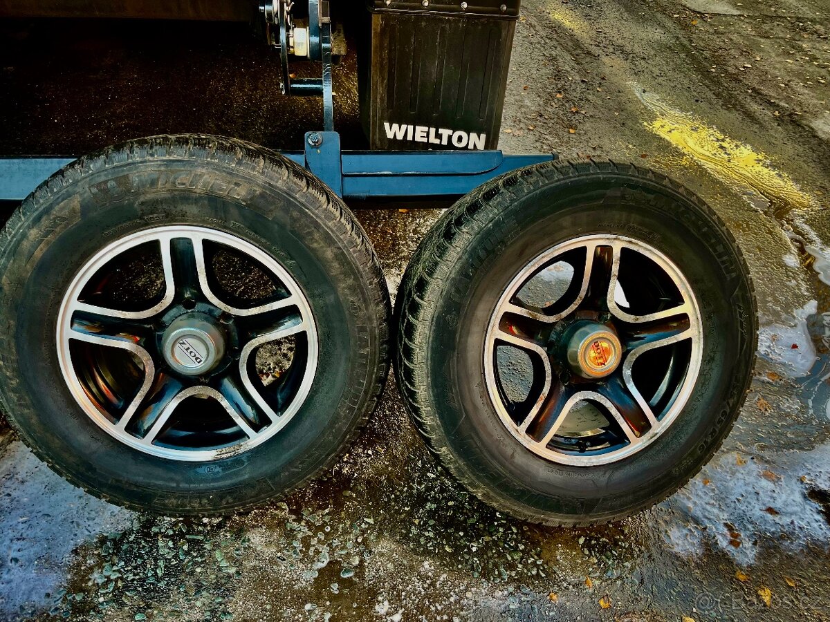 toyota hilux kola dotz - 3