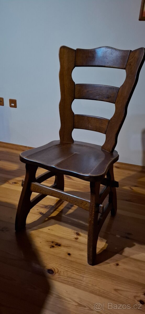 Holandský nábytek - jídelní stůl a 5 židlí - 3