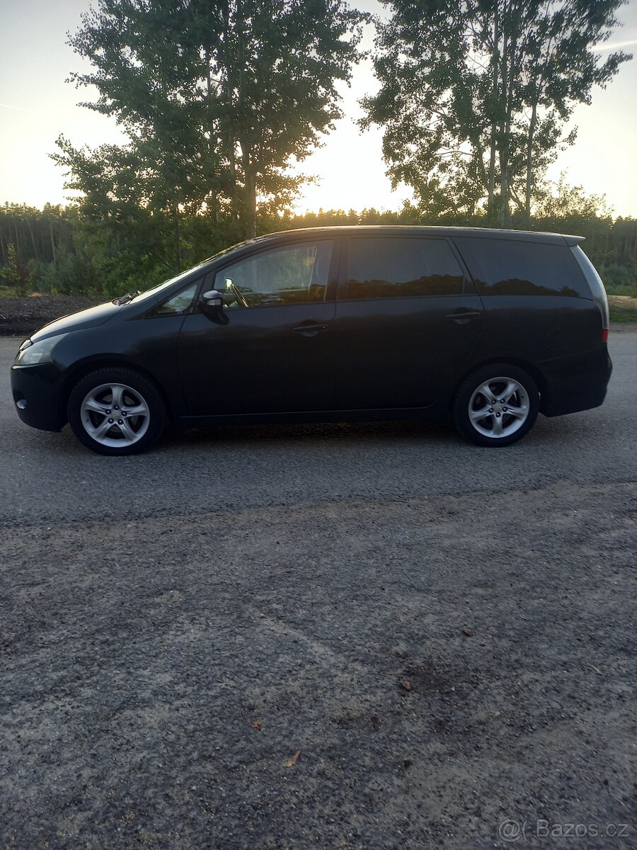 Mitsubishi Grandis - 3