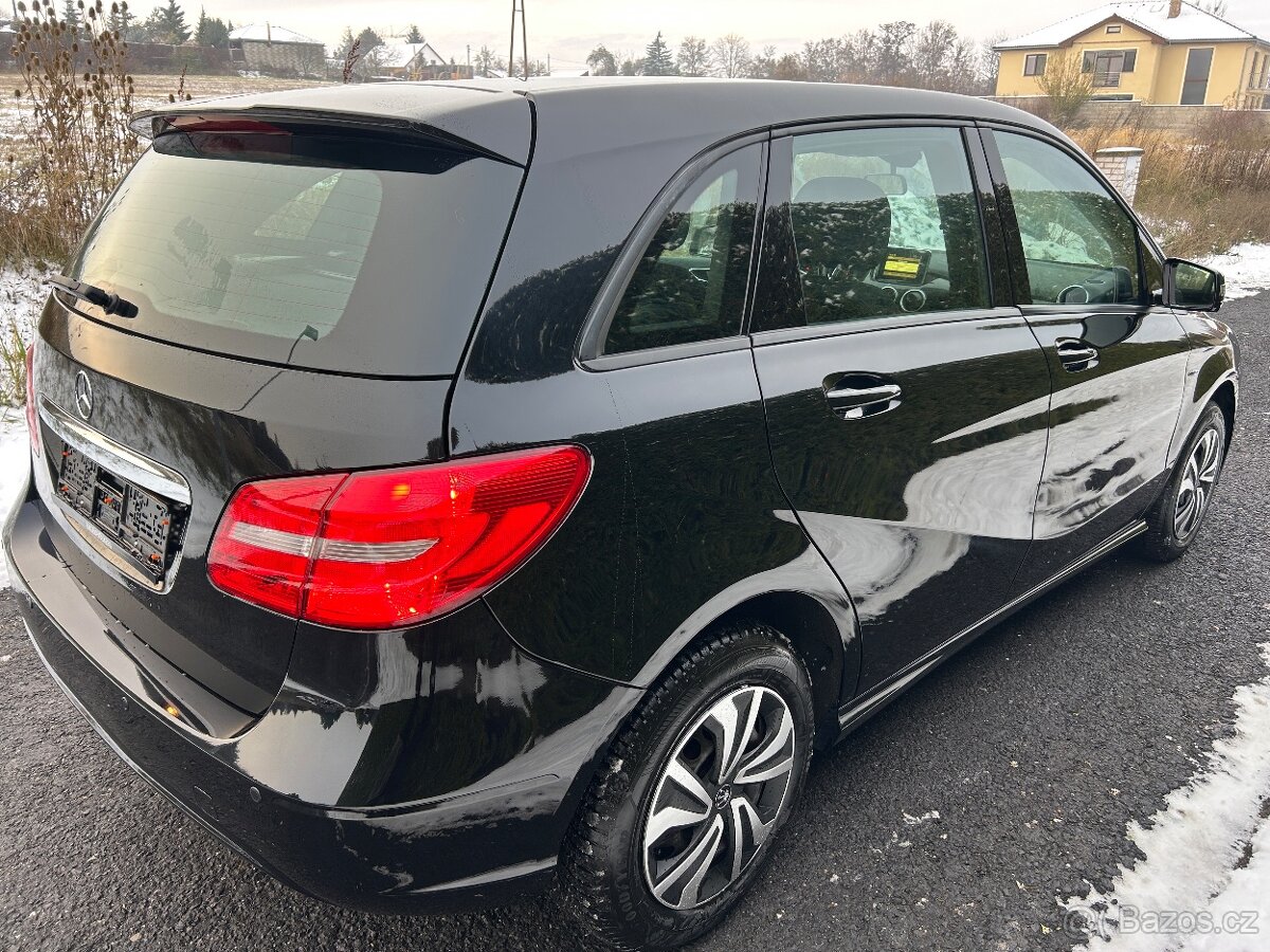 Mercedes-Benz B180 i, 1.6i 90kW, naj.61tis.km doloženo - 3