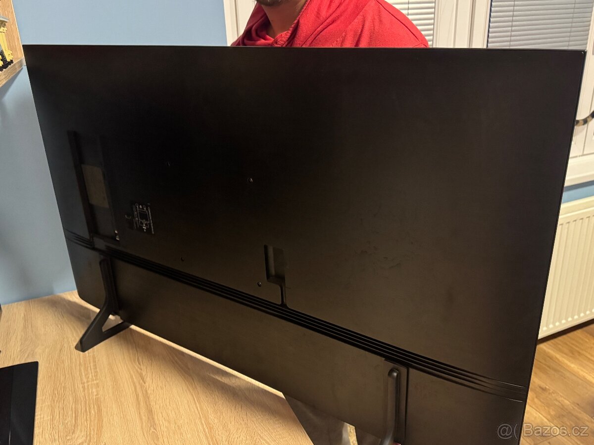 Televize 50" Samsung QE50Q60C - 3