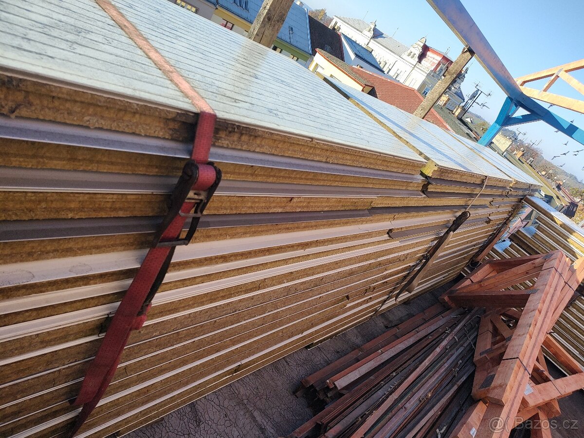 Prodám sendvičové panely vratové Kingspan nové - 3