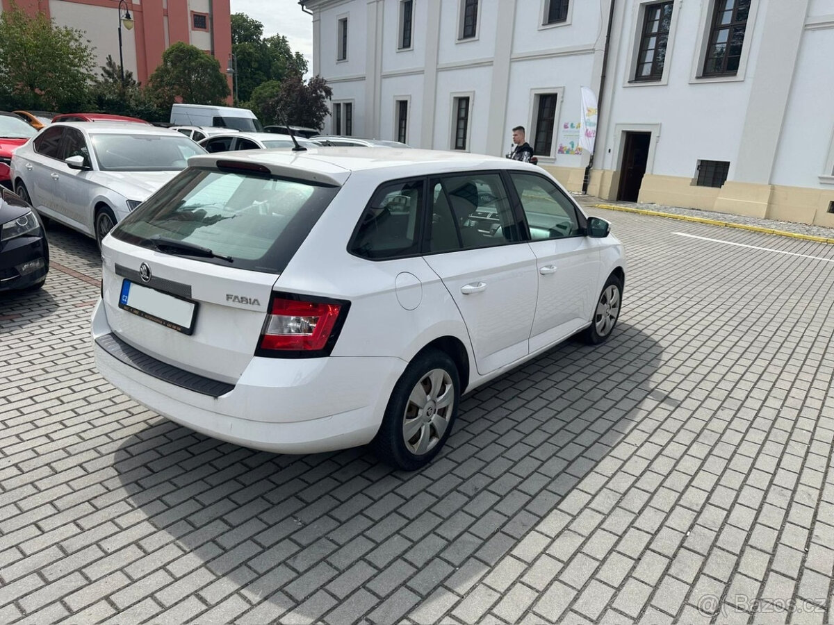 Škoda Fabia III 1.4 TDi - Auto na splátky bez registru - 3