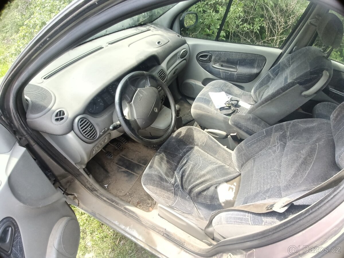 Megan Scénic 1.9 DCI - 3