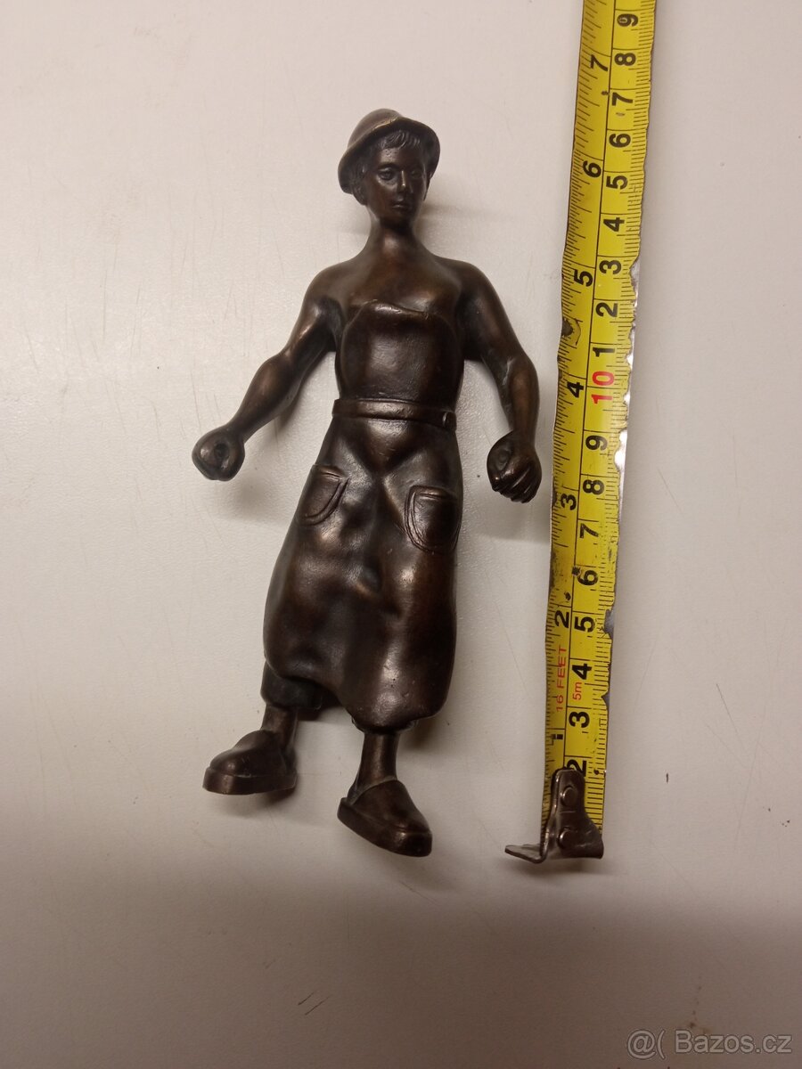 Brozova socha - 3