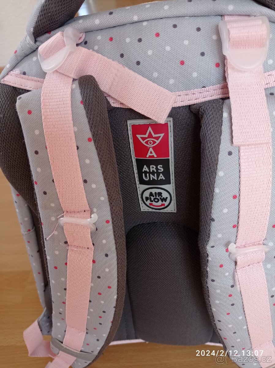 Dívčí aktovka s příslušenstvím - 3