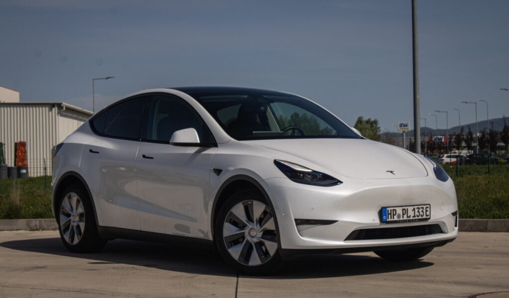Tesla Model Y Long Range 378kW - 3