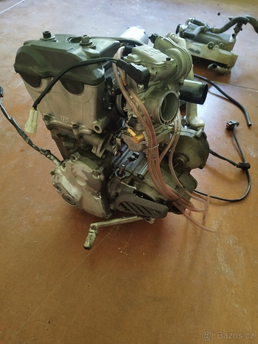 Motor Suzuki rmz 450