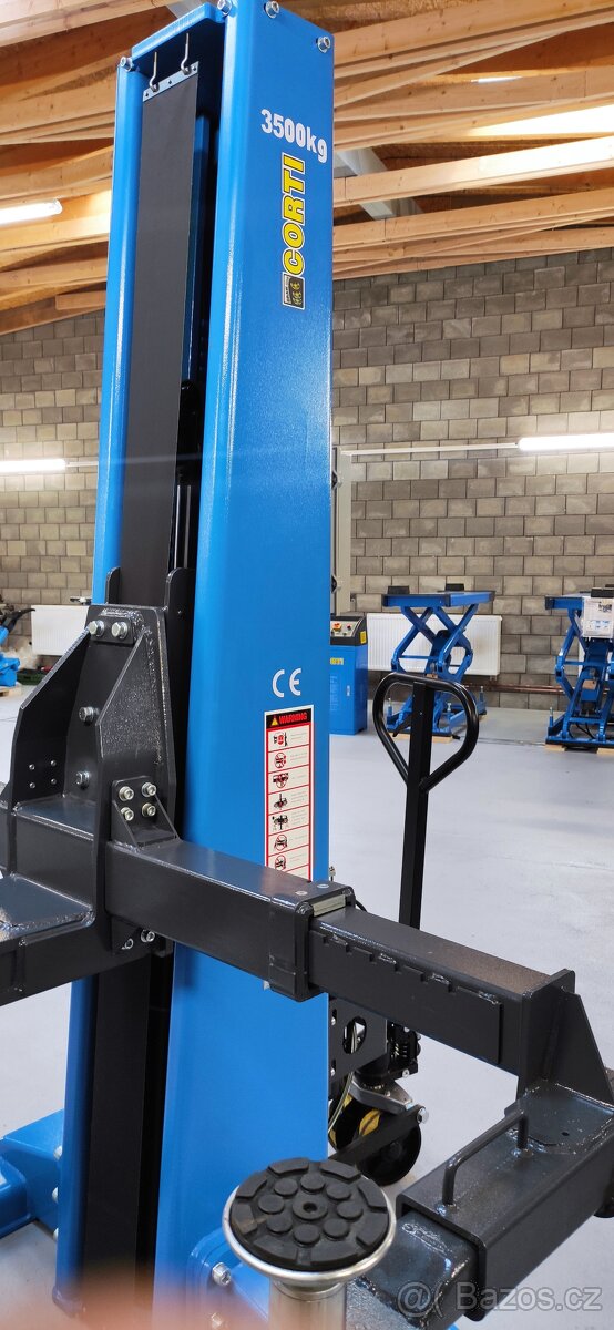 Mobilní jednosloupový zvedák 3500/2500 kg ,záruka - 3