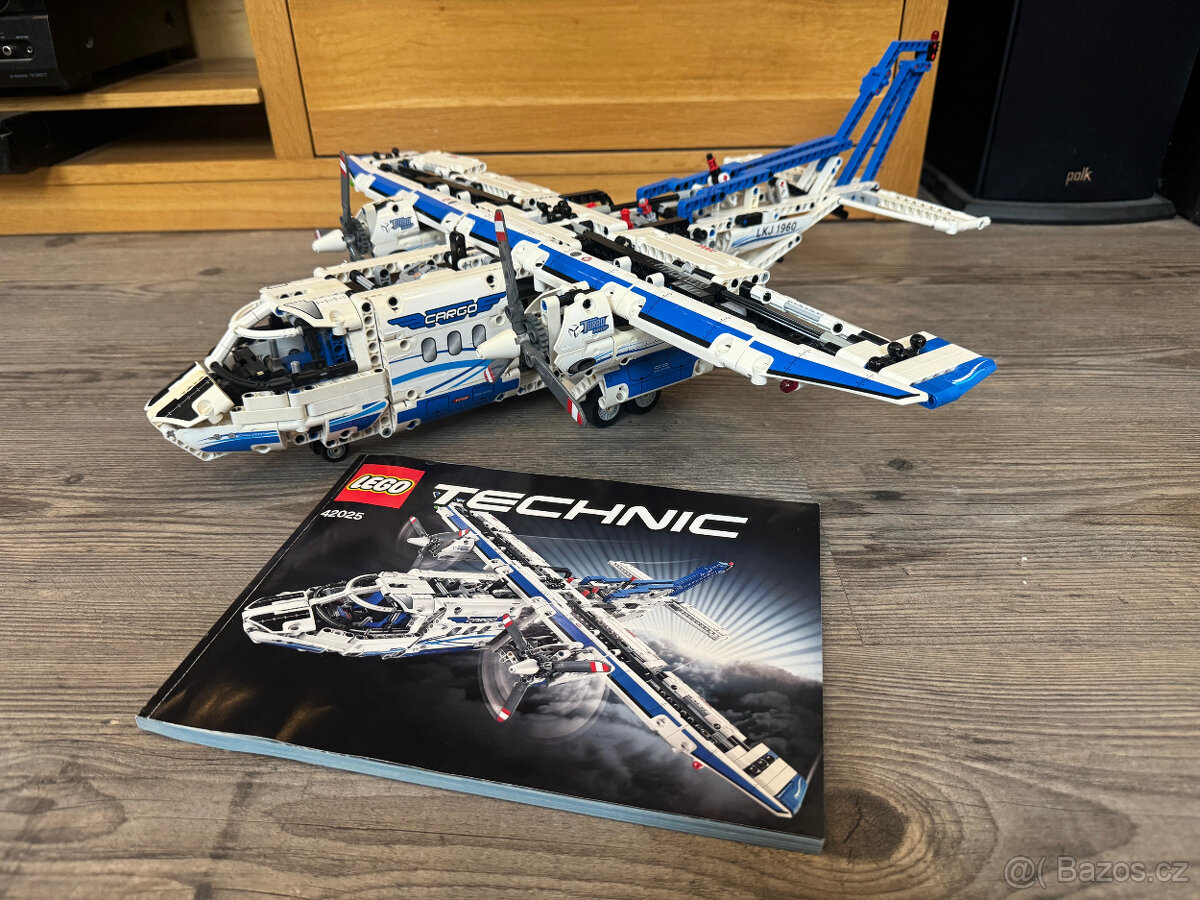 Lego technic 42025 nákladní letadlo na baterie - 3