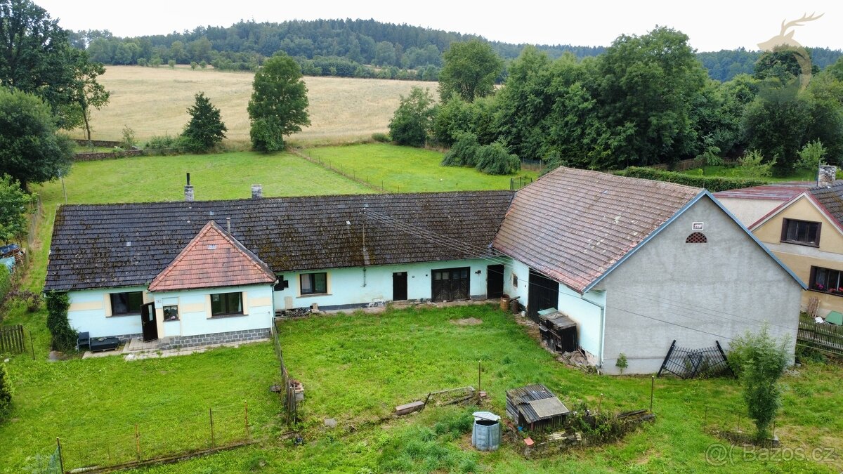 Rodinný dům + 2000 m² stavebního pozemku v Drahách u Myslíva - 3