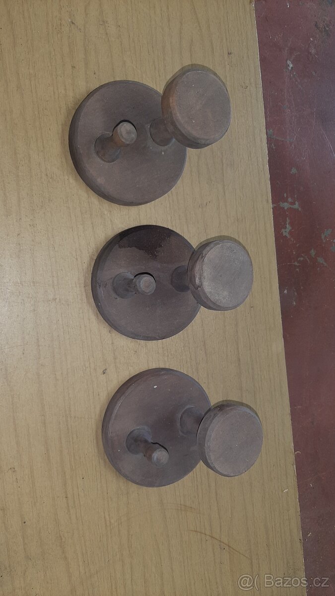 Drobnosti z vyklízení nemovitosti do 100,- Kč - 3