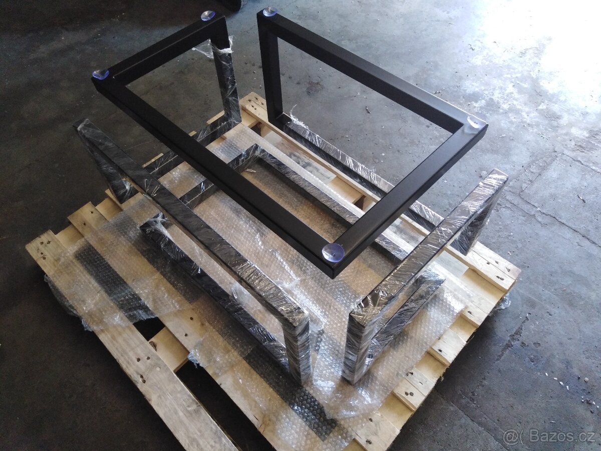 Konferenční stolek - 3