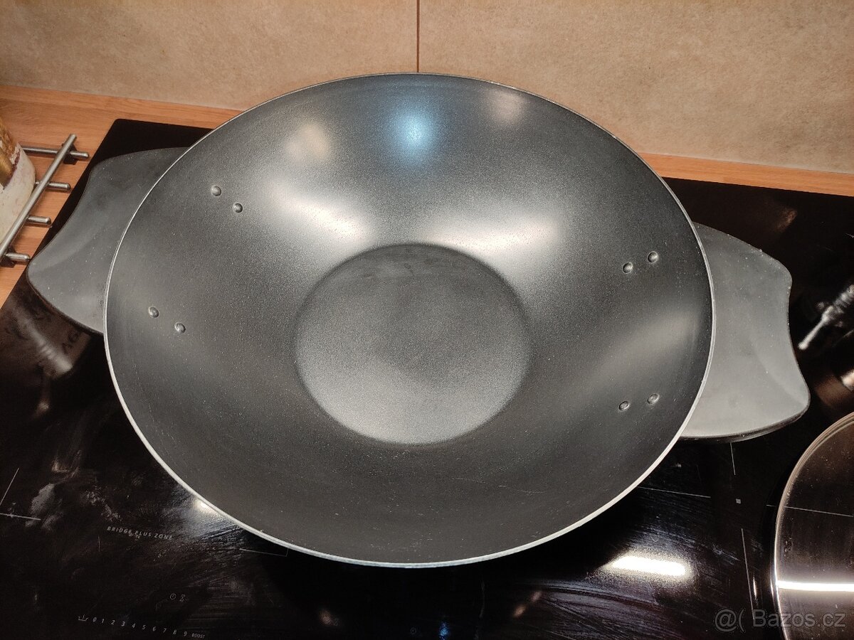 Elektrická pánev wok - 3