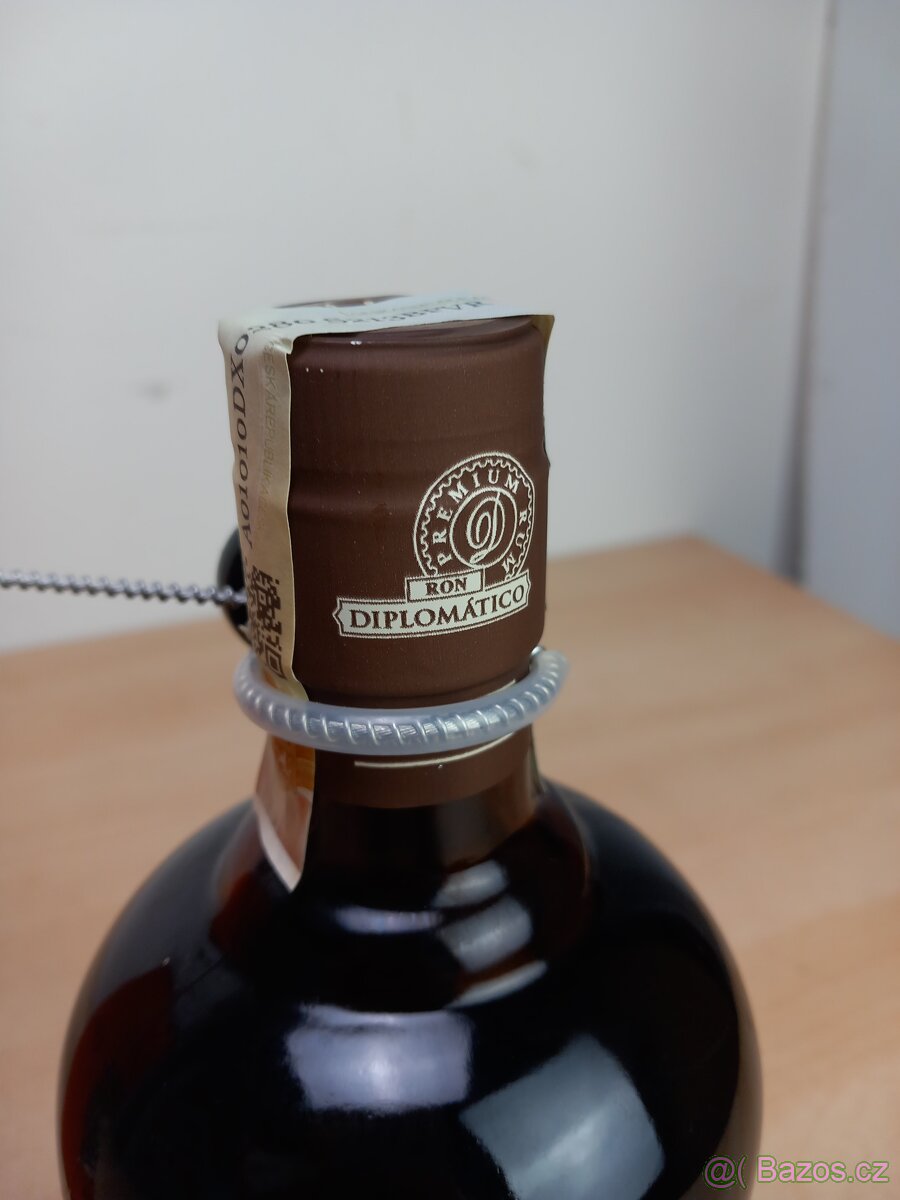 Rum Diplomático Mantuano Extra Anejo - 3
