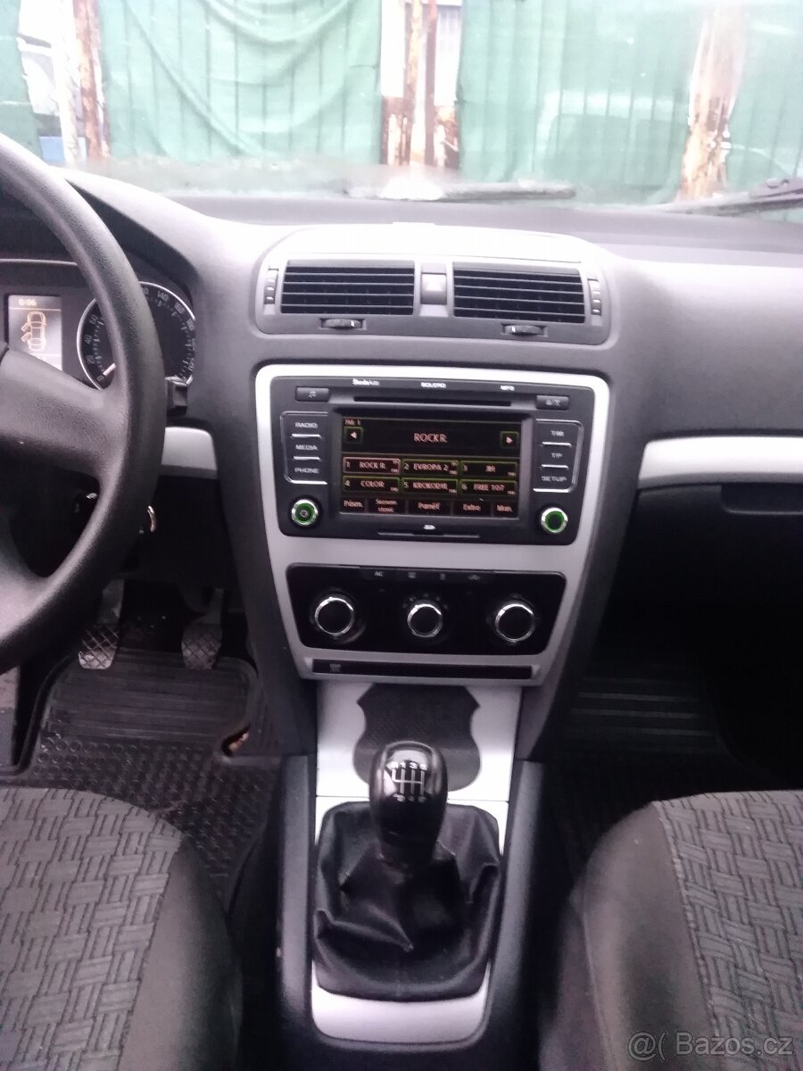 Octavia 2 1.8 tsi veškeré dily - 3