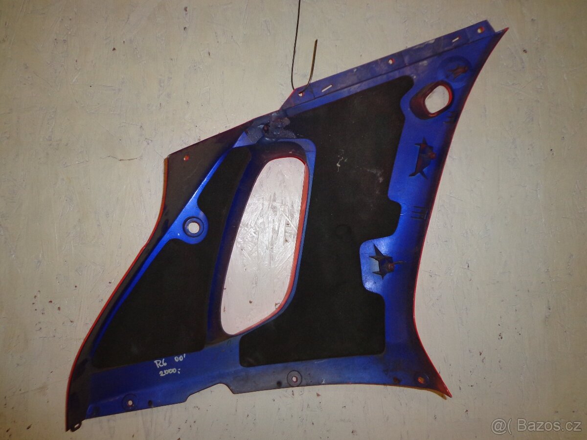 Plast Yamaha R6 levý 2x - 3