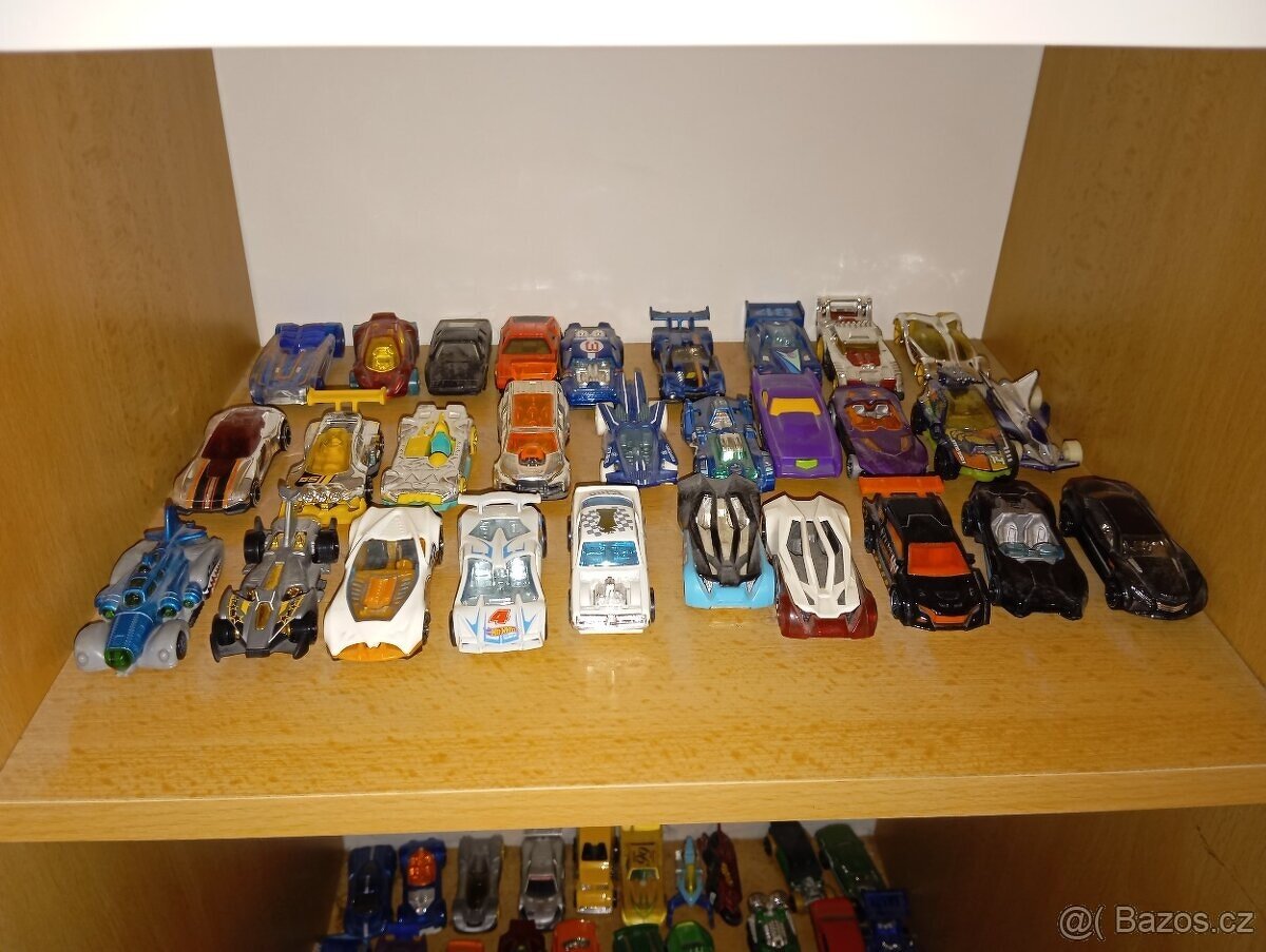 Hot Wheels - 3