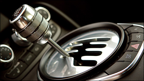 Audi R8 5.2 V10 facelift manuál - 3