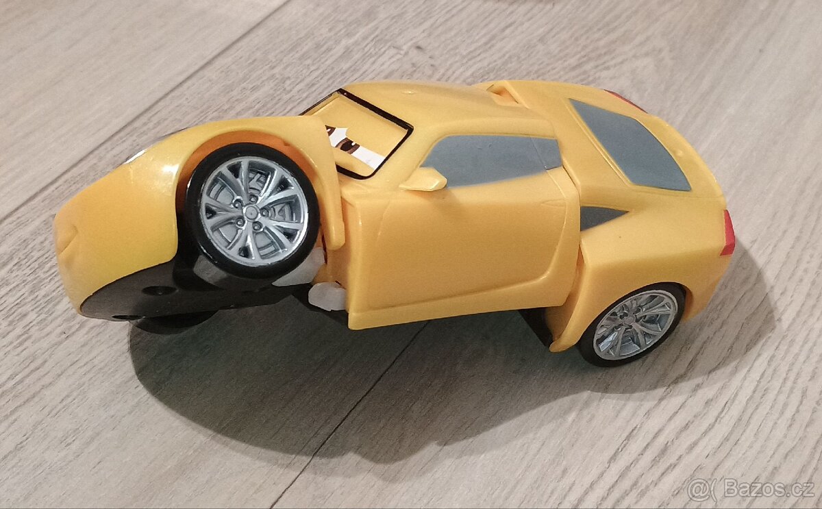 Cars bourací auto Cruz Ramirez
- 3