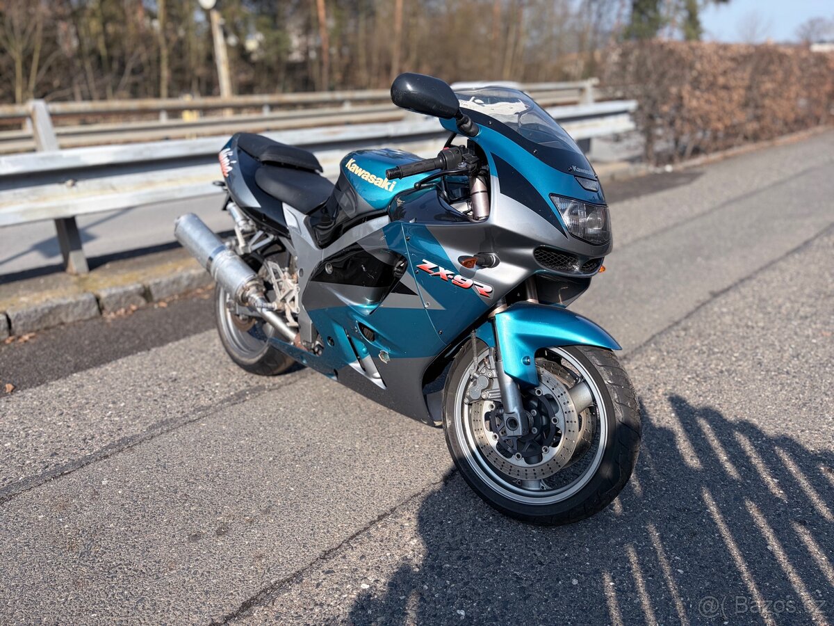 Kawasaki zx9r - 3