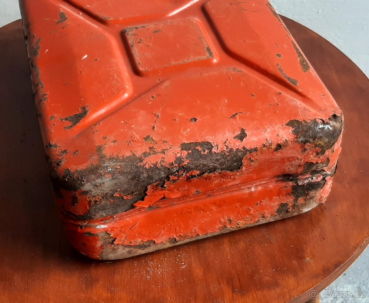 kanystr plechový 10 l - nálezový stav - 3