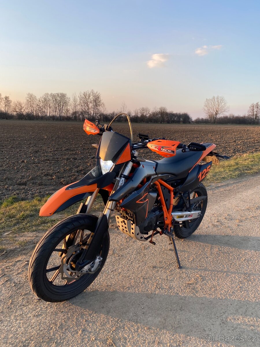 Yuki 125i SR - 3