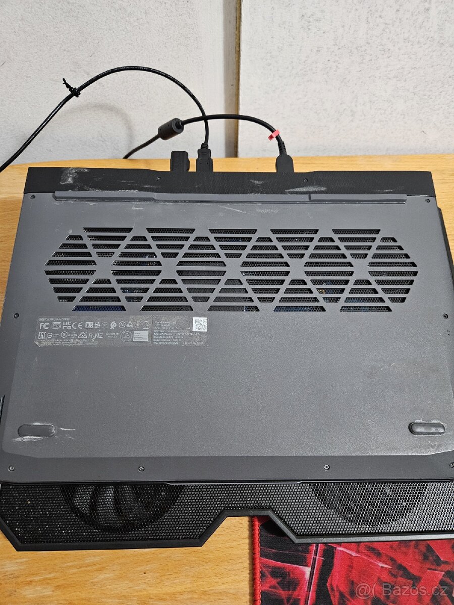 NTB Lenovo loq 15aph8(rtx 4050,ryzen 5 7640hs) - 3