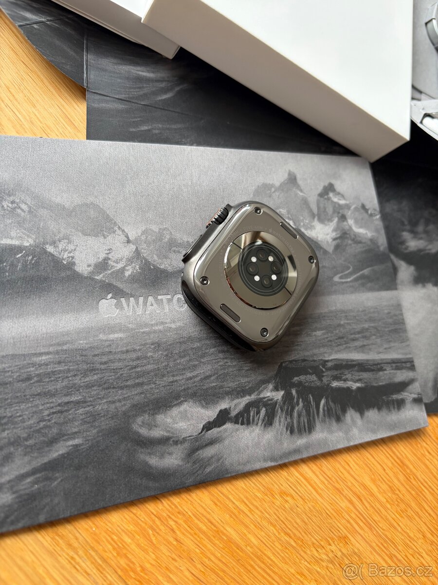 Apple Watch 3 Ultra černý - 3