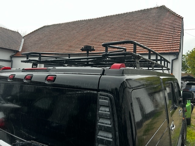 Hummer H2 - expediční zahrádka GOBI