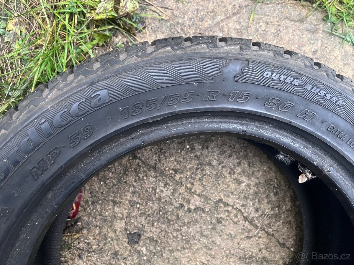Prodám Zimní Pneu 185/55r15 - 3